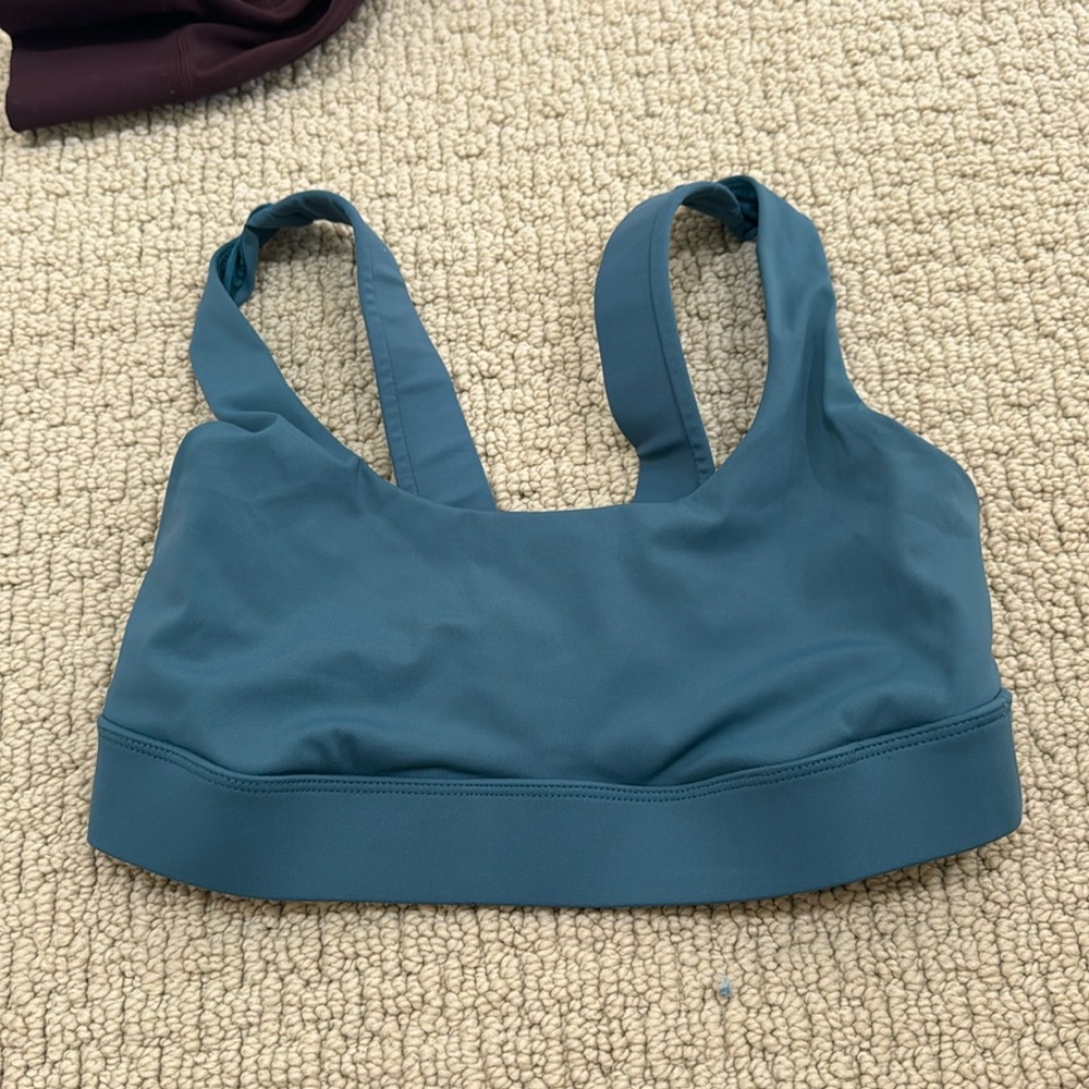 vuori stride bra